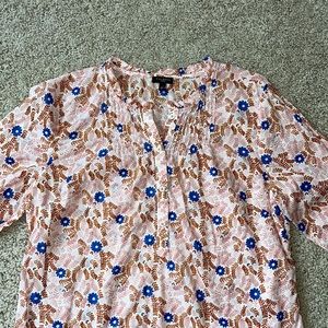 Talbots women's lightweight summer pop over bright floral print top - size Lp